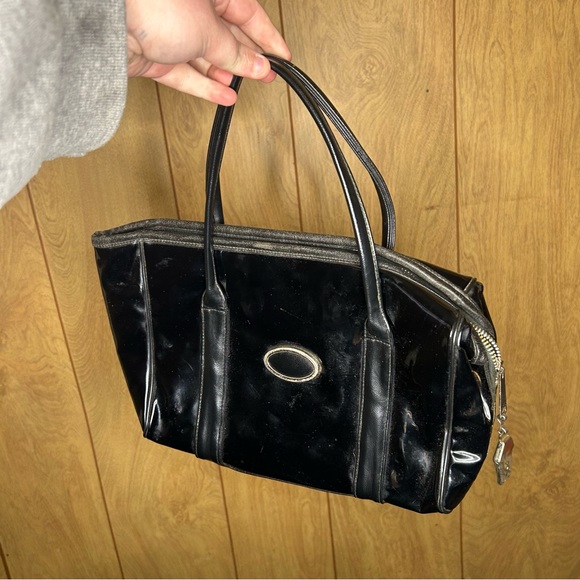 Vintage Handbags - Vintage 60s Black Vinyl Lock Small Handbag